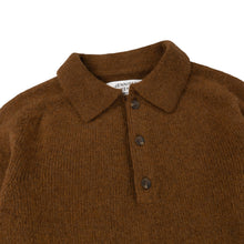 BROWN KNITTED LONG SLEEVE SHETLAND POLO SWEATER WITH SPORTS COLLAR AND BUTTONS