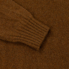 WALNUT BROWN SHETLAND CREW NECK SWEATER