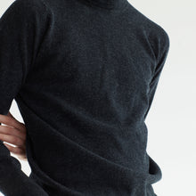 ROLL NECK - CHARCOAL